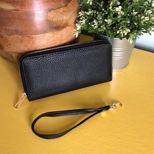NWOT black leather wallet